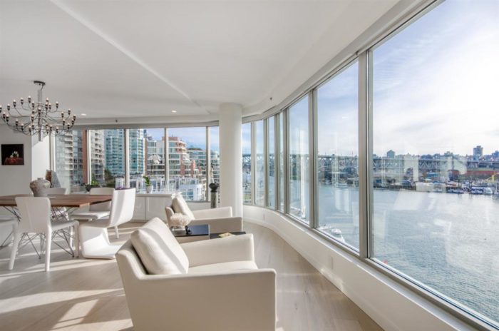 Beach Avenue Yaletown, West Vancouver, Dining Room and Oceanview